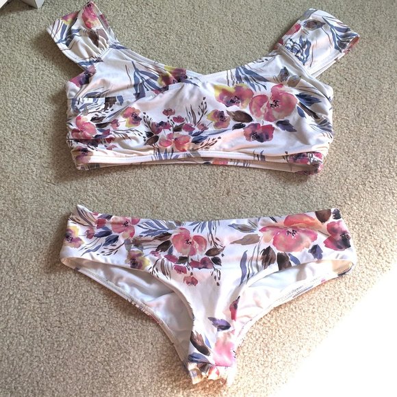 Billabong Other - Billabong Women's Off Shoulder Bikini Set